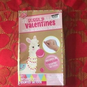 Paper Magic Bubbly Llama Valentines 32 Count